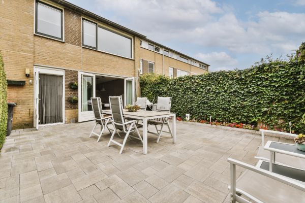 Courtyard Resurfacing Service